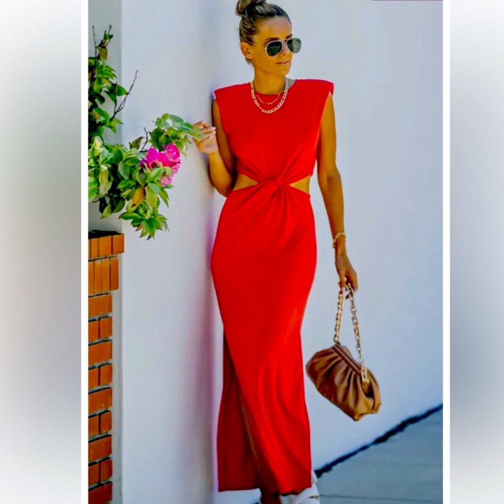 Cutout Twist Knit Maxi Dress